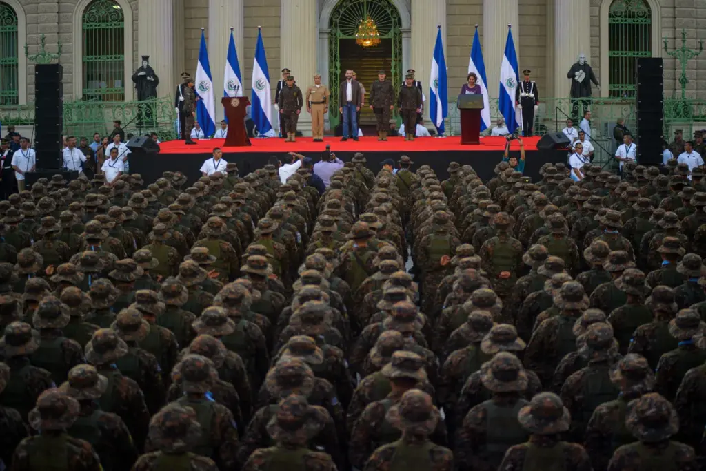 SAN SALVADOR, EL SALVADOR - FEBRUARY 18: General view of soldiers from the Salvadoran army observing President of El Salvador Nayib Bukele during the incorporation ceremony of the new members of the Salvadorian Armed Forces at Plaza Barrios on February 18, 2020 in San Salvador, El Salvador. (Photo by Camilo Freedman/APHOTOGRAFIA/Getty Images)